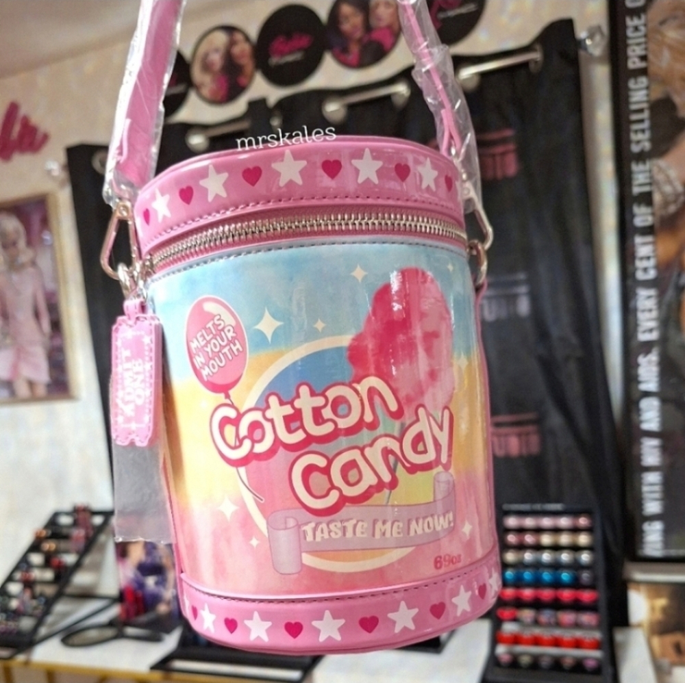 Cotton Candy Bucket Crossbody Bag - Picture 11 of 12